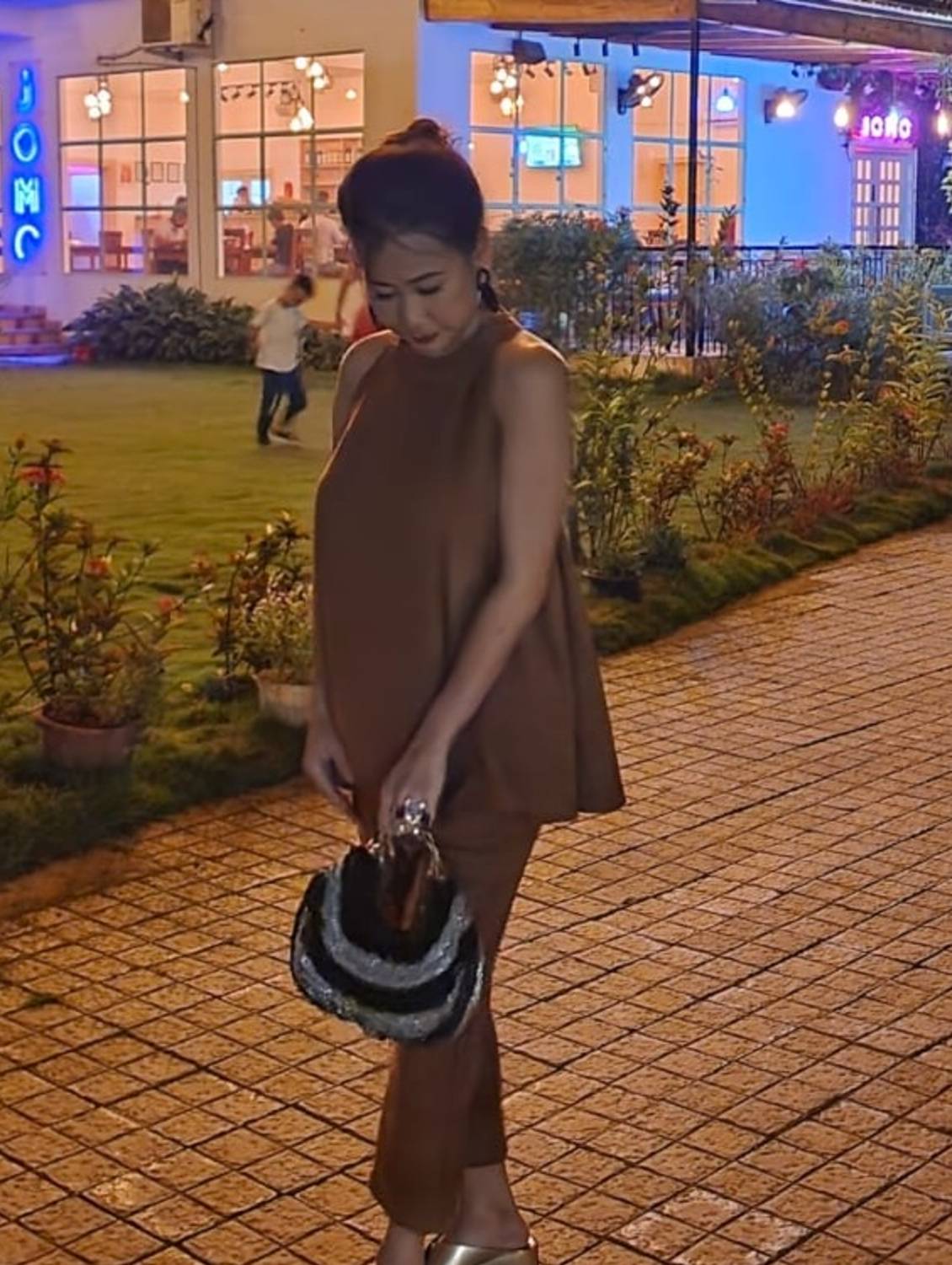 Tamanna Moon Bag Black Silver