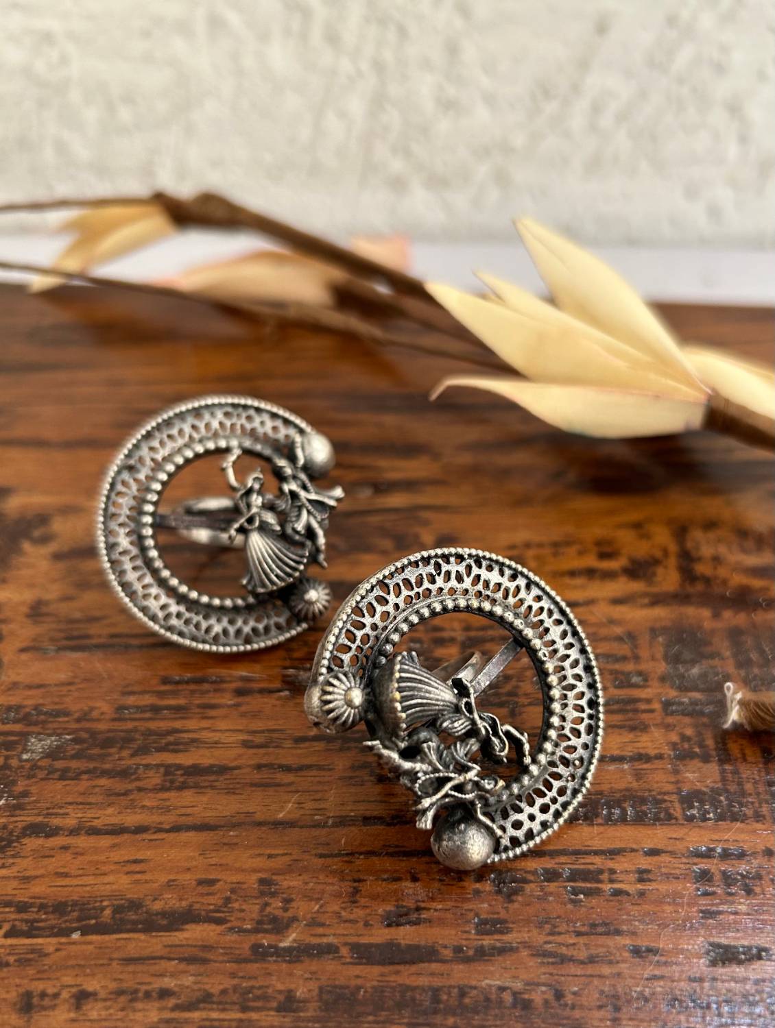 Silver Dancing Couple Rings