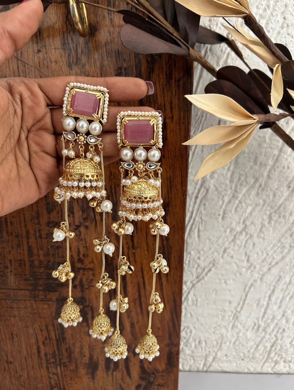 Shikara Earrings Pink Gold