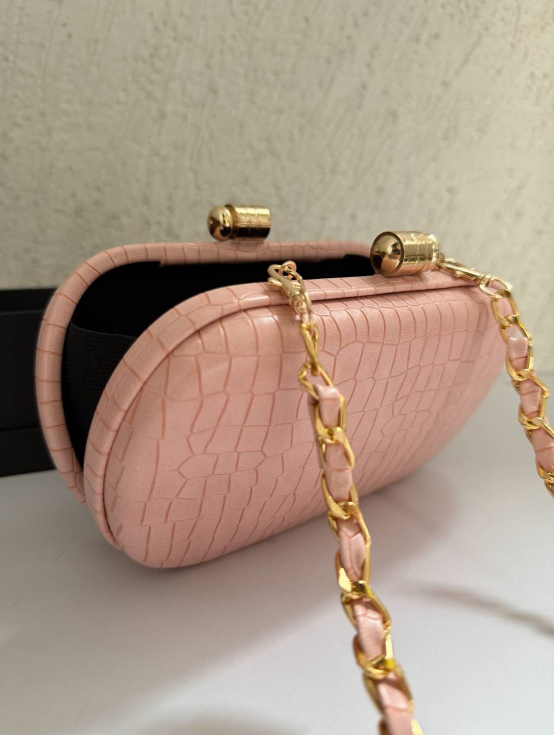 Sabya Pink Croco Textured