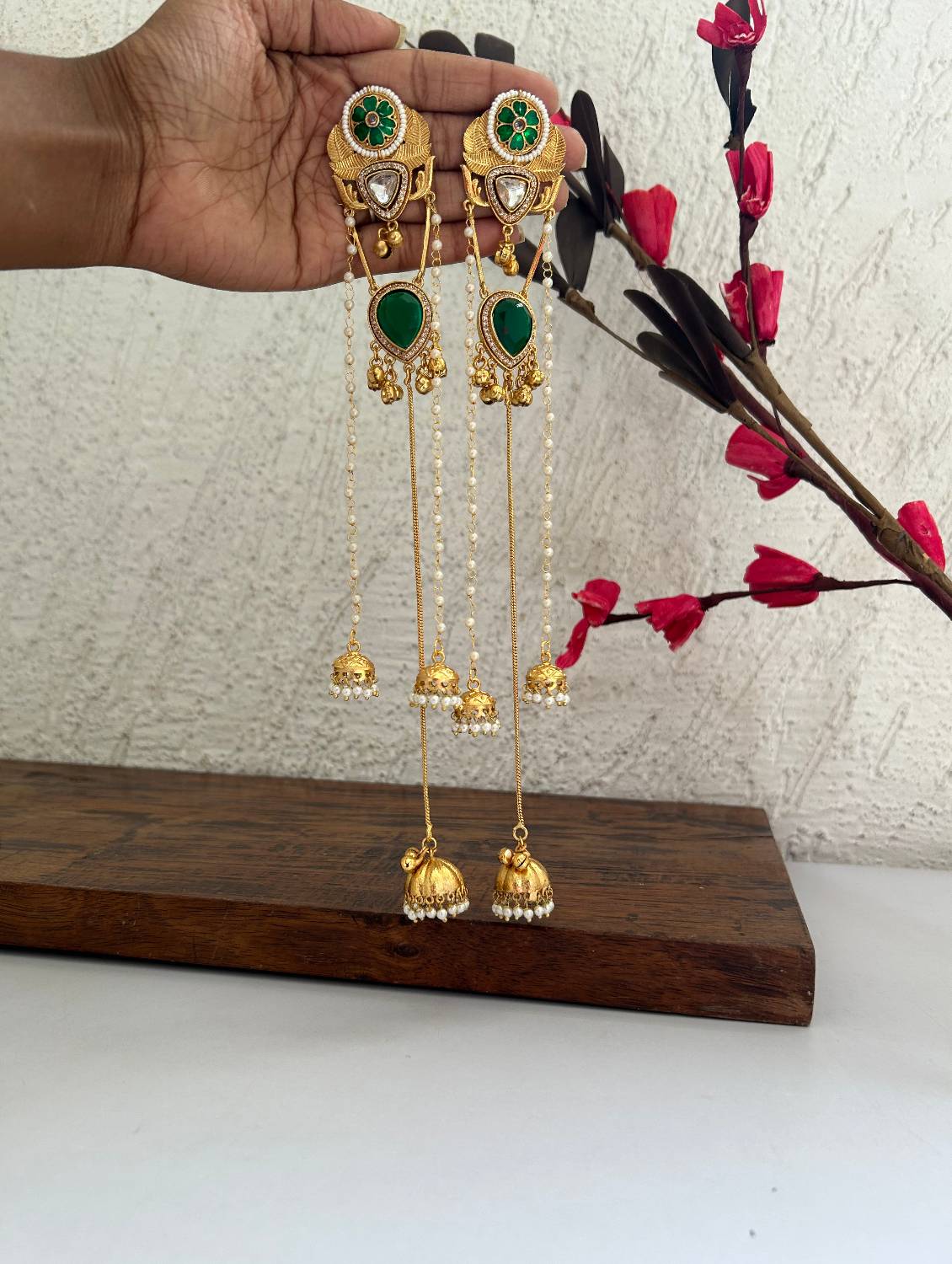 Inaaya Drop Earrings Green