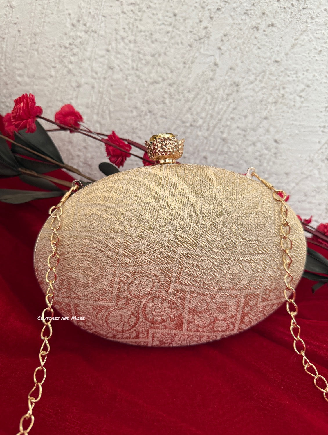 Kala Banarsi Capsule Clutch Ivory Gold