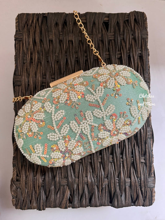 Alya Pastel Green capsule