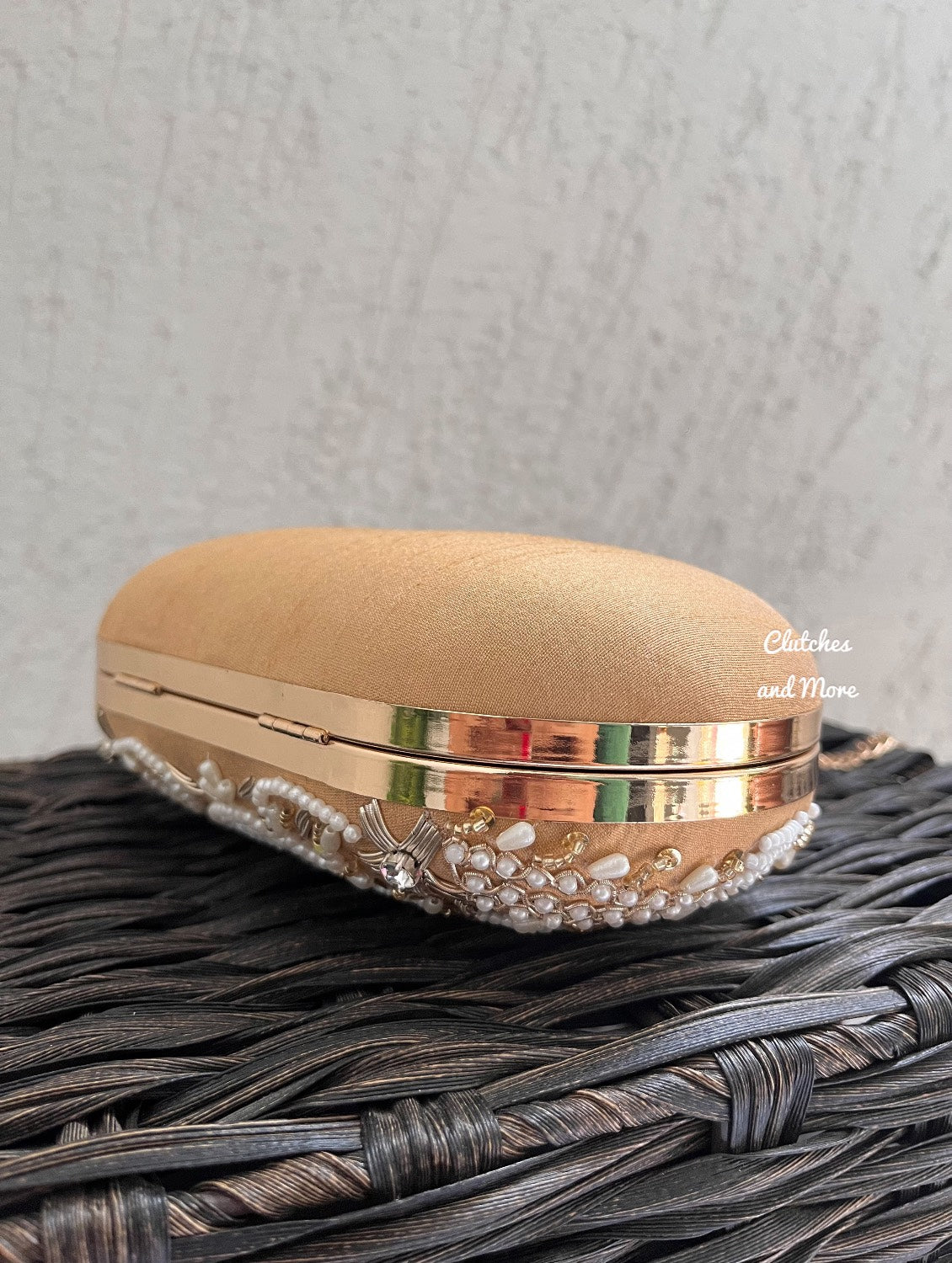 Aarohi Gold Capsule clutch