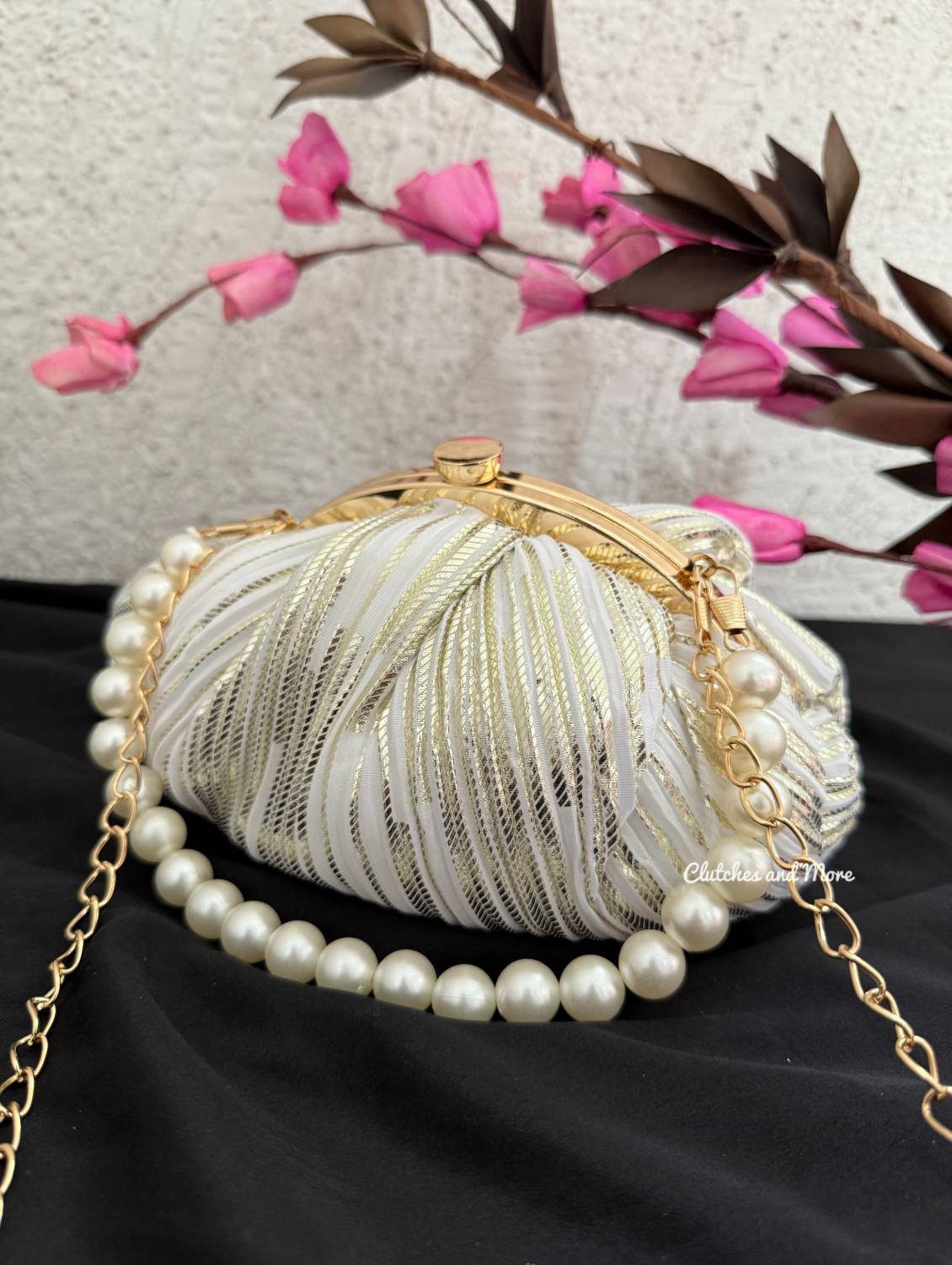 Crush Batua bag White