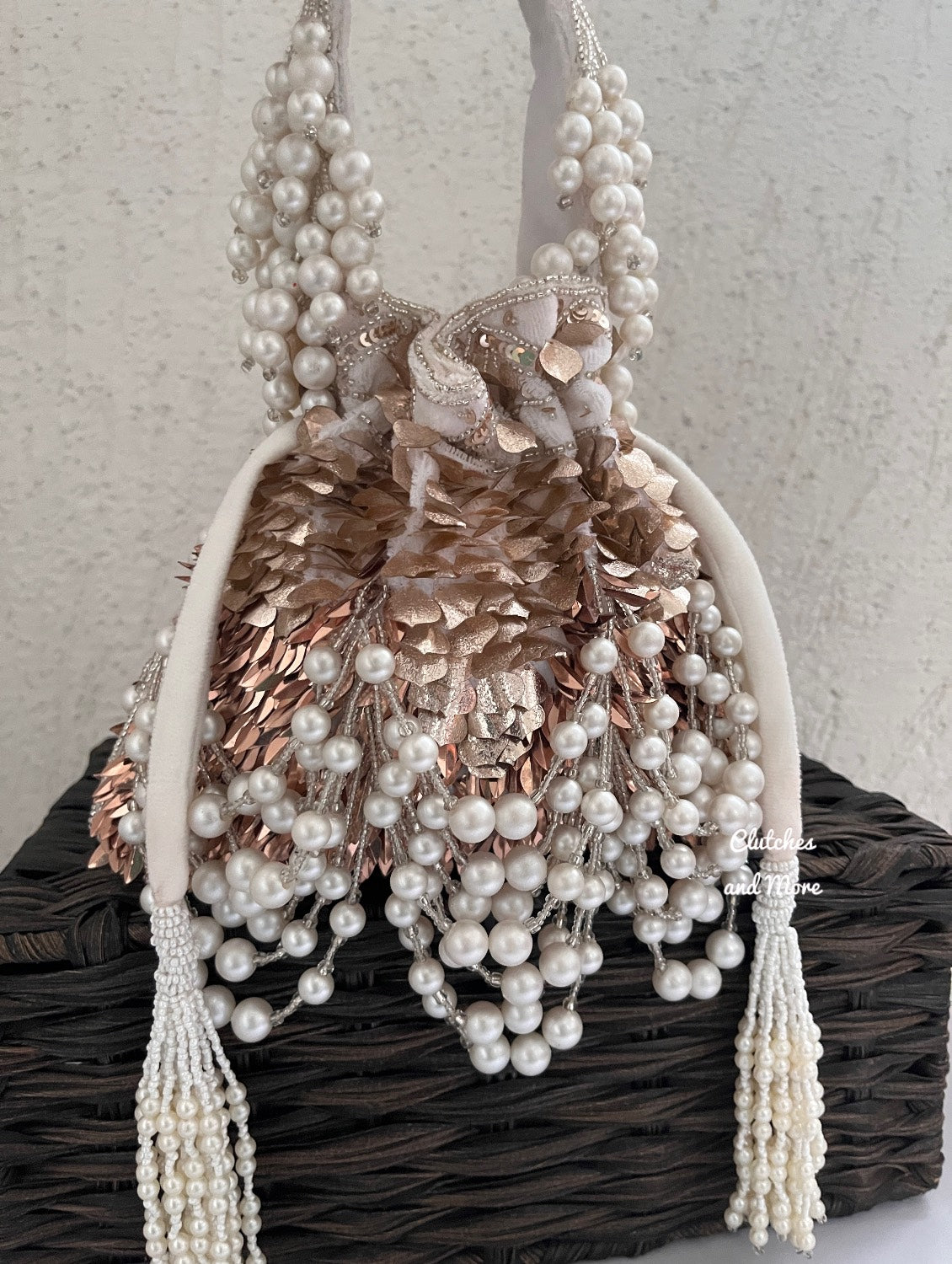 Advika Potli White Base