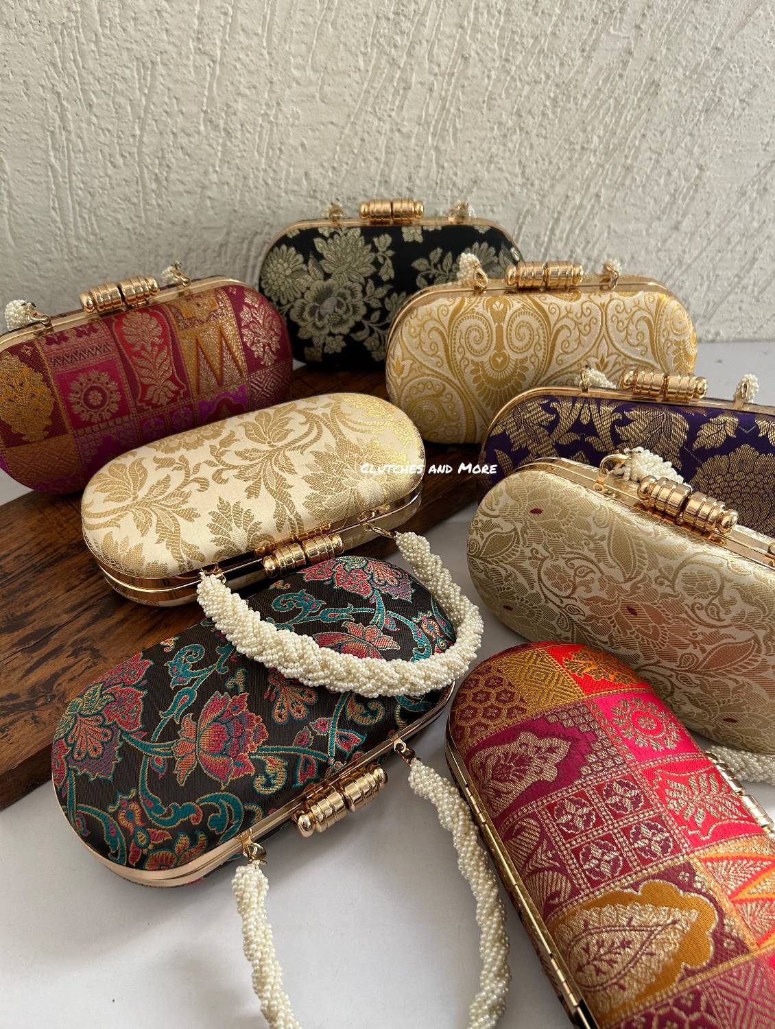 Adaa Banarsi Clutch Ivory Gold