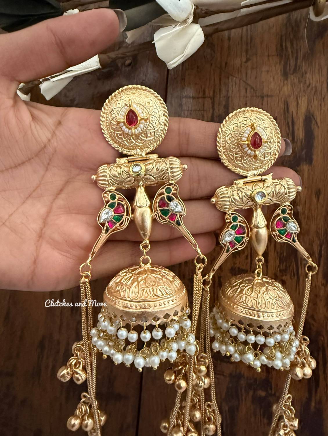 Aarna Gold Kashmiri Jhumka