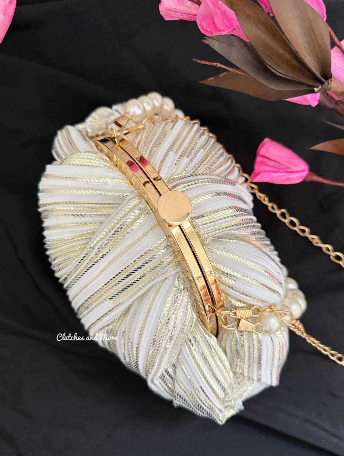 Crush Batua bag White