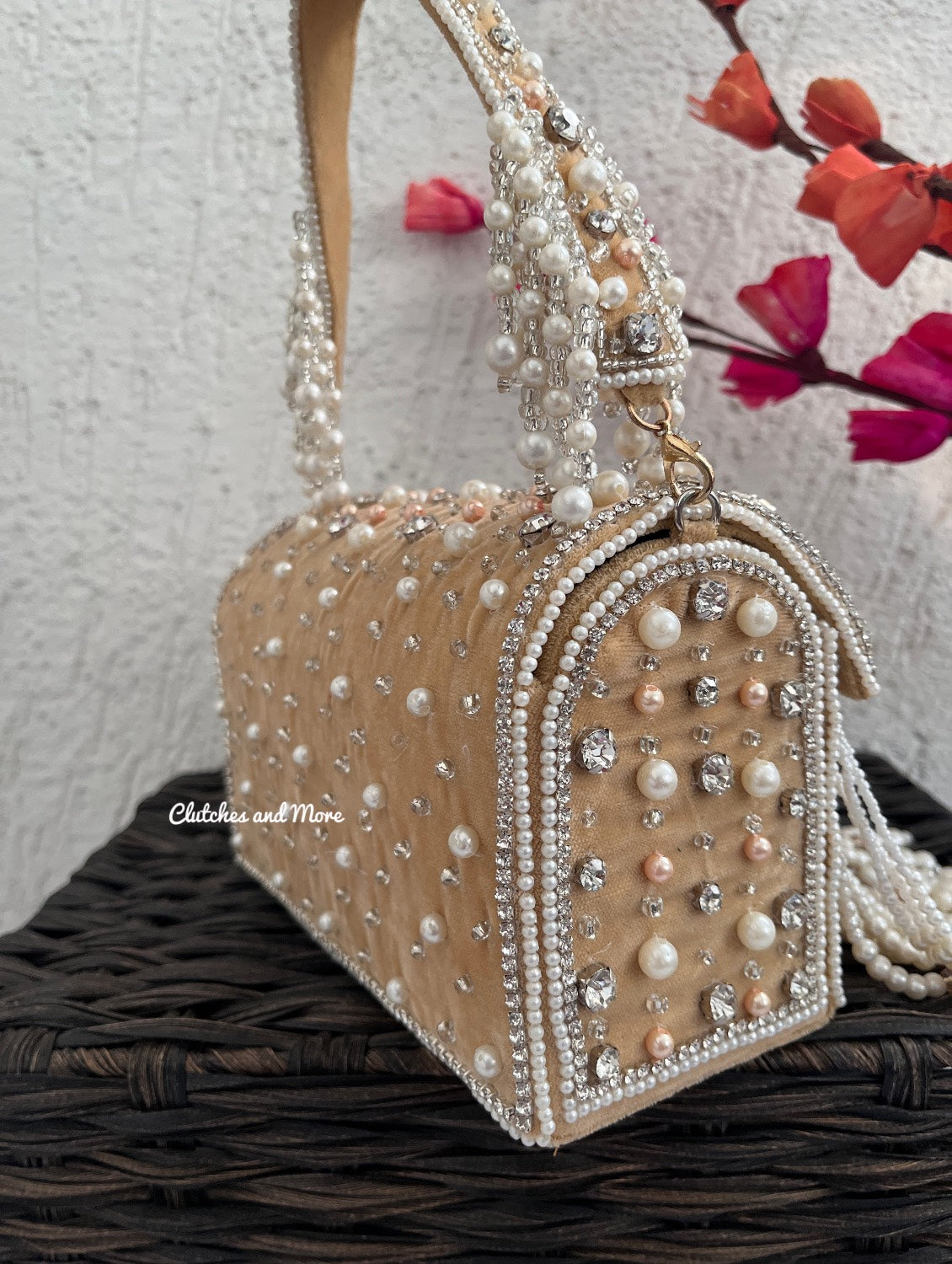 Premium Tassle Box clutch Light Gold