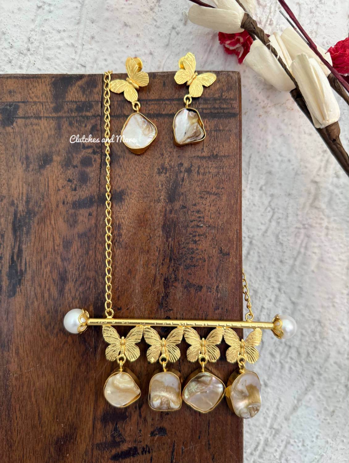 Butterfly Pearl Neckpiece with Earrings