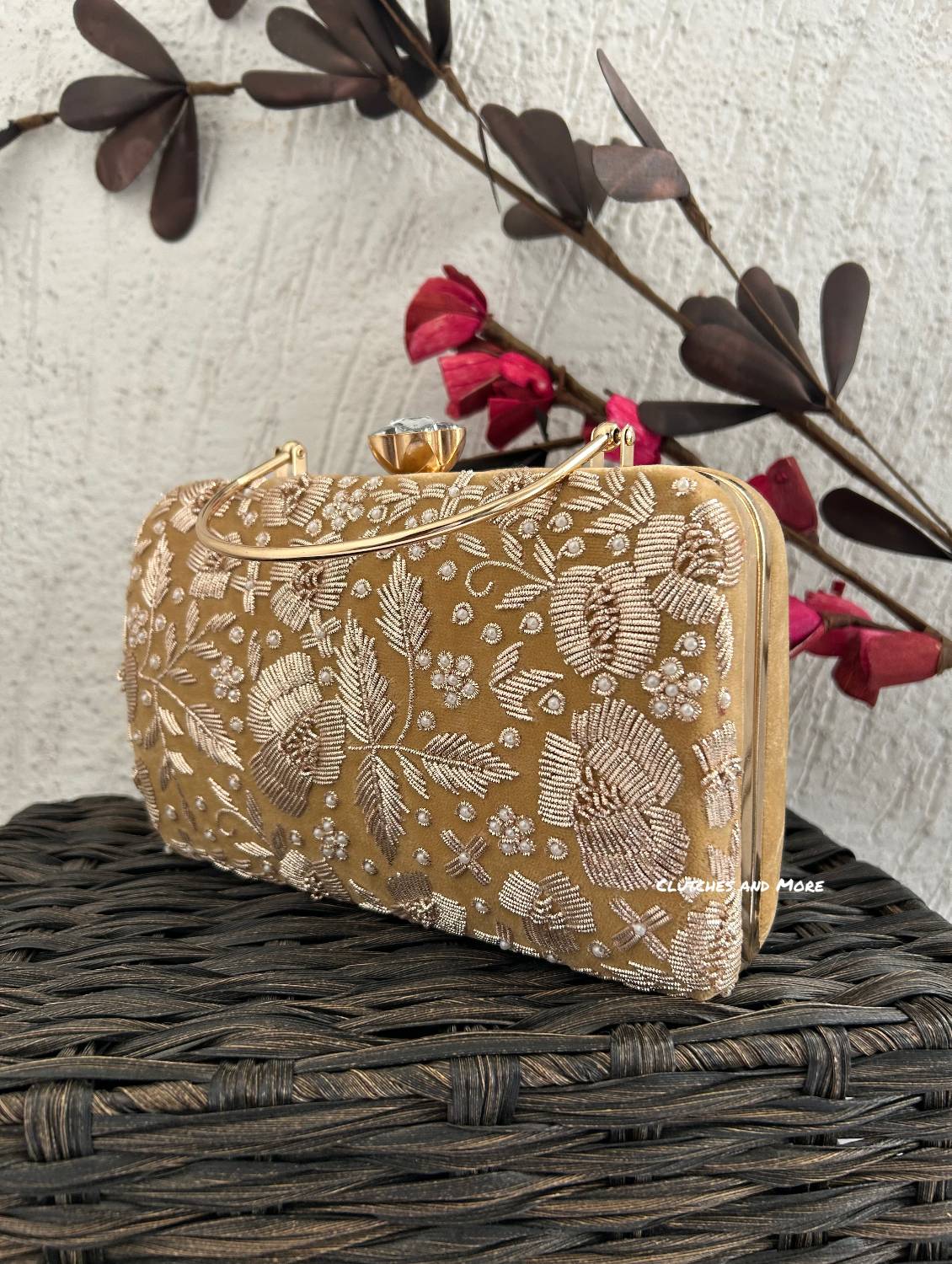 Gulnaar Embroidered Clutch Gold