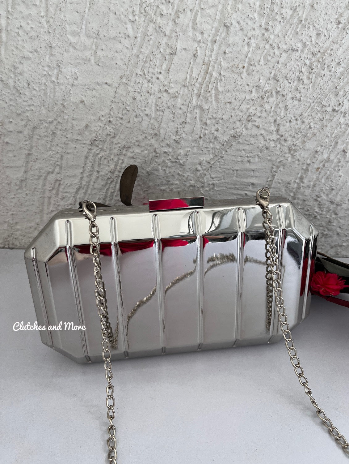 8 Edge Metal Reflector Clutch Silver