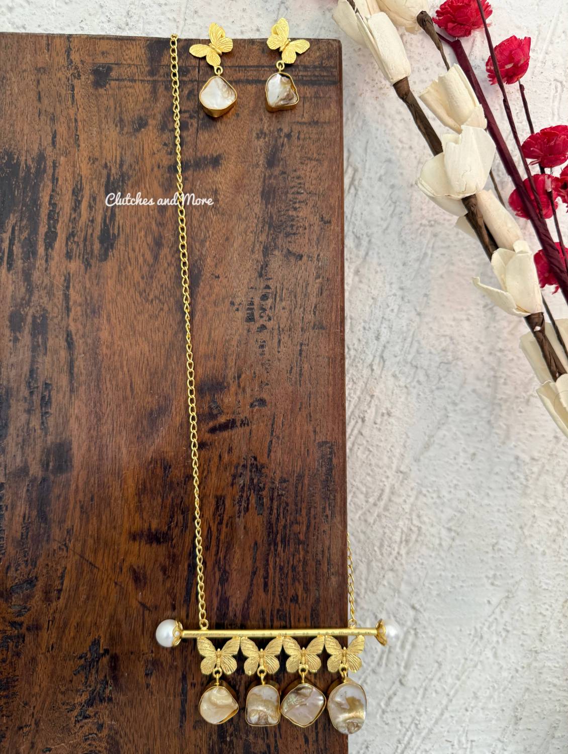 Butterfly Pearl Neckpiece with Earrings