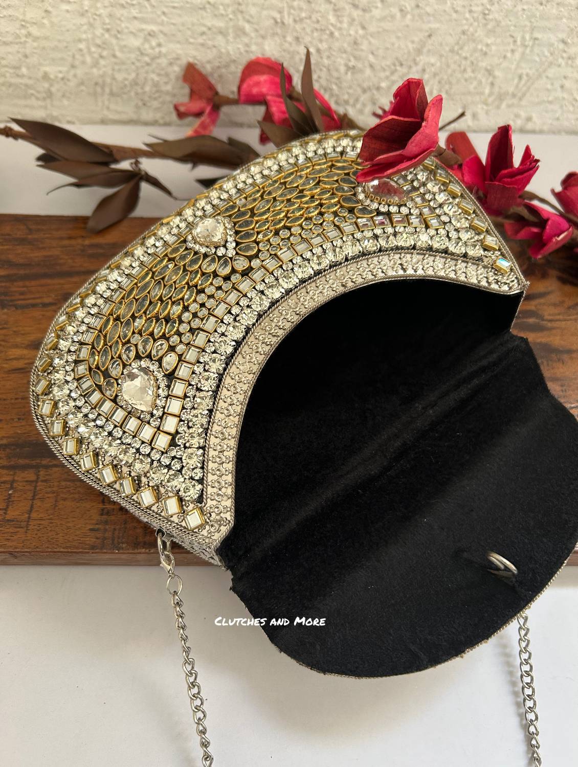 Kashish Kundan Brass Clutch White Silver