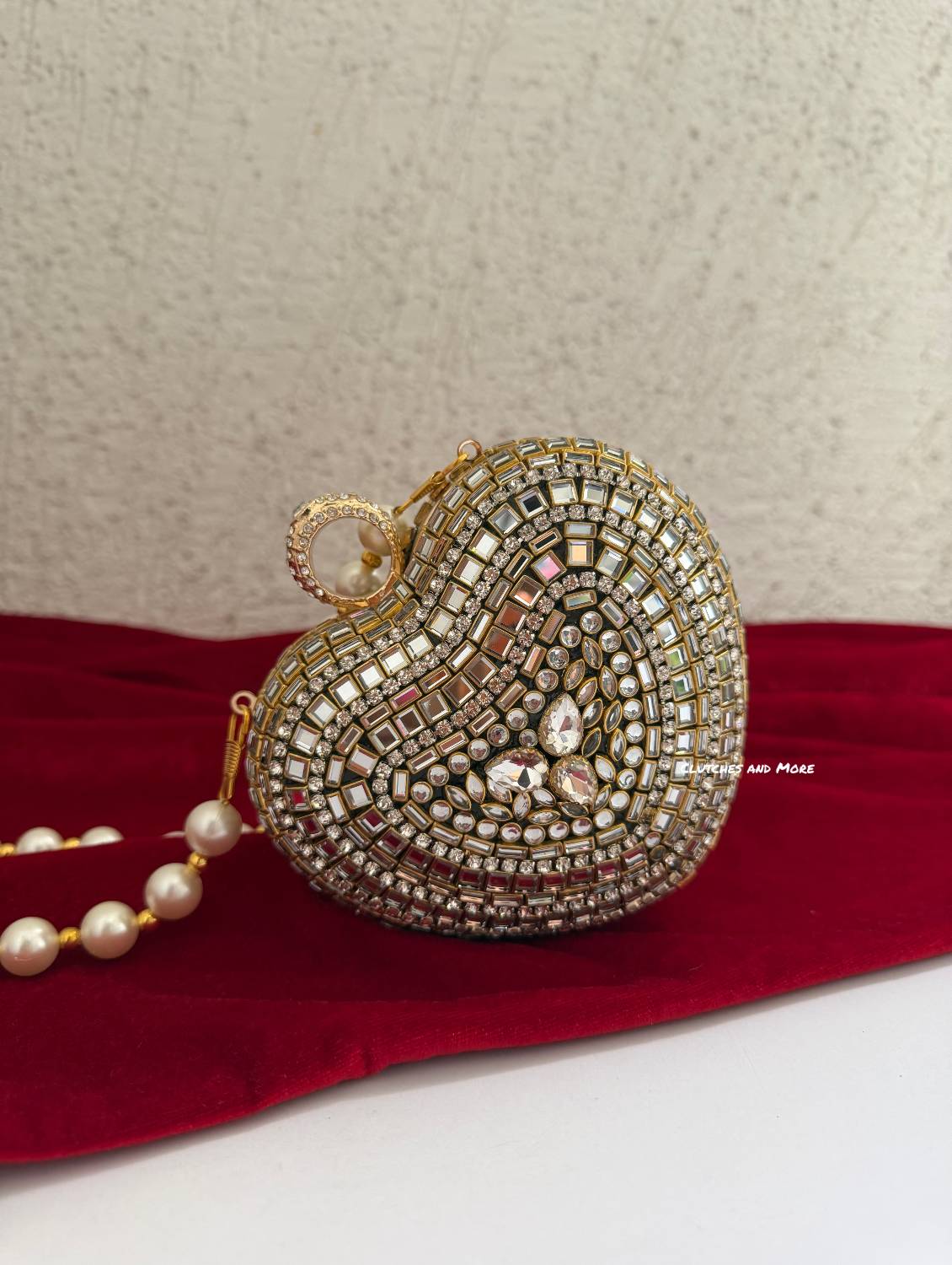 Kiana Kundan Heart Clutch Mini Nude Gold