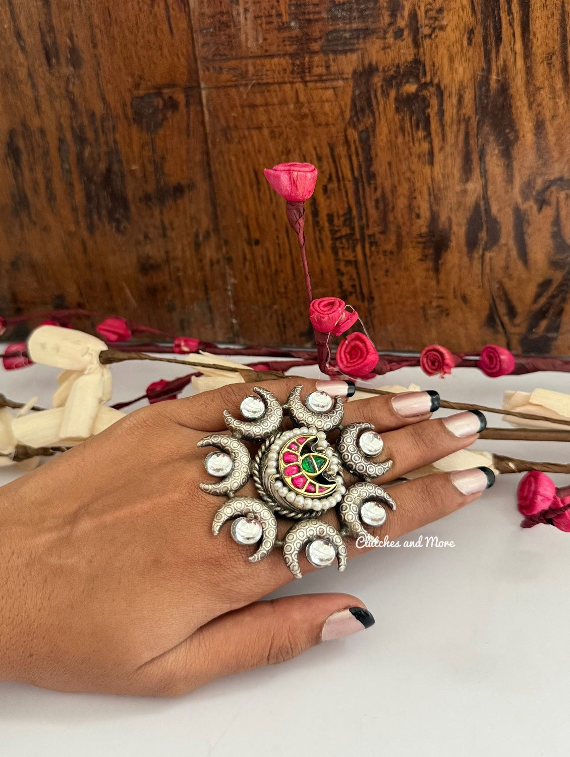 Rajsi Rekha Ring Silver
