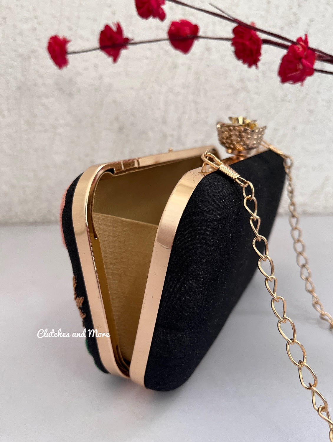 Multicolored Roses Black Clutch