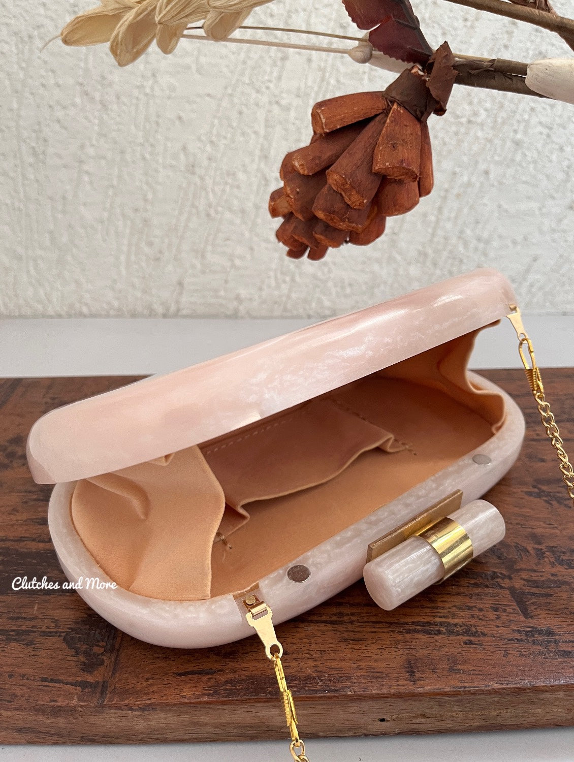 Resin Capsule Clutches (Multiple Colors)