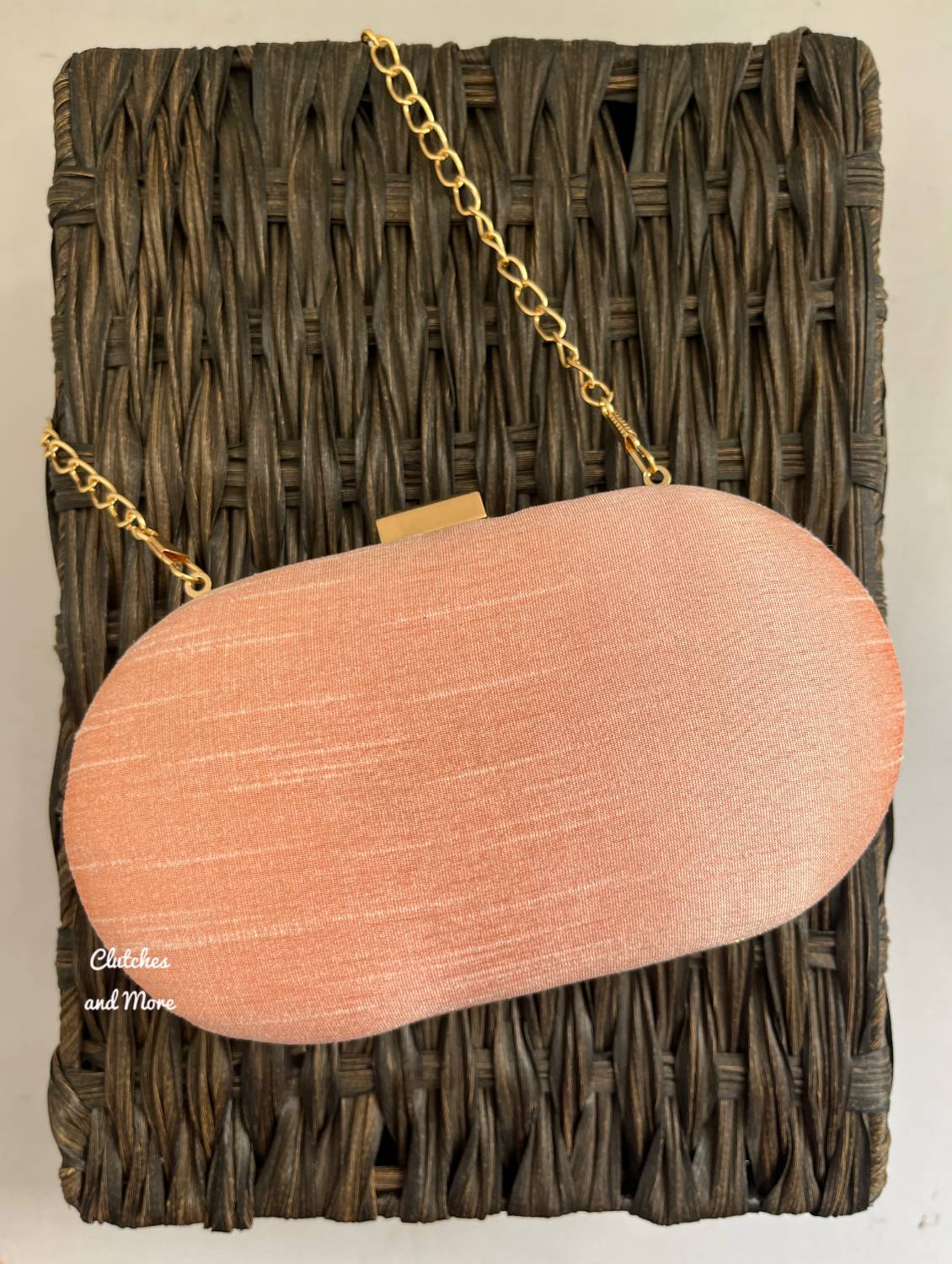 Alya Light Peach capsule