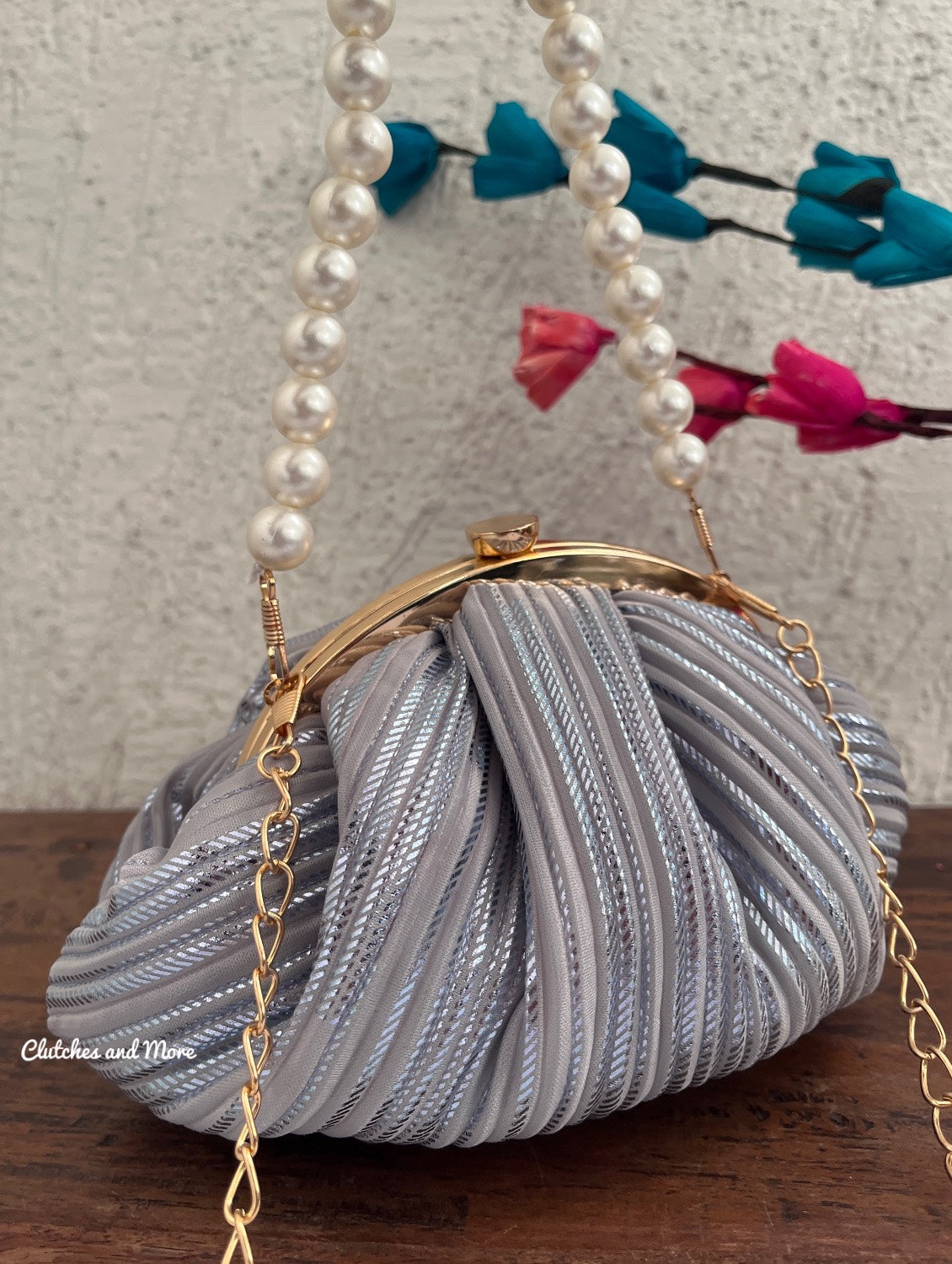 Crush Batua bag Silver