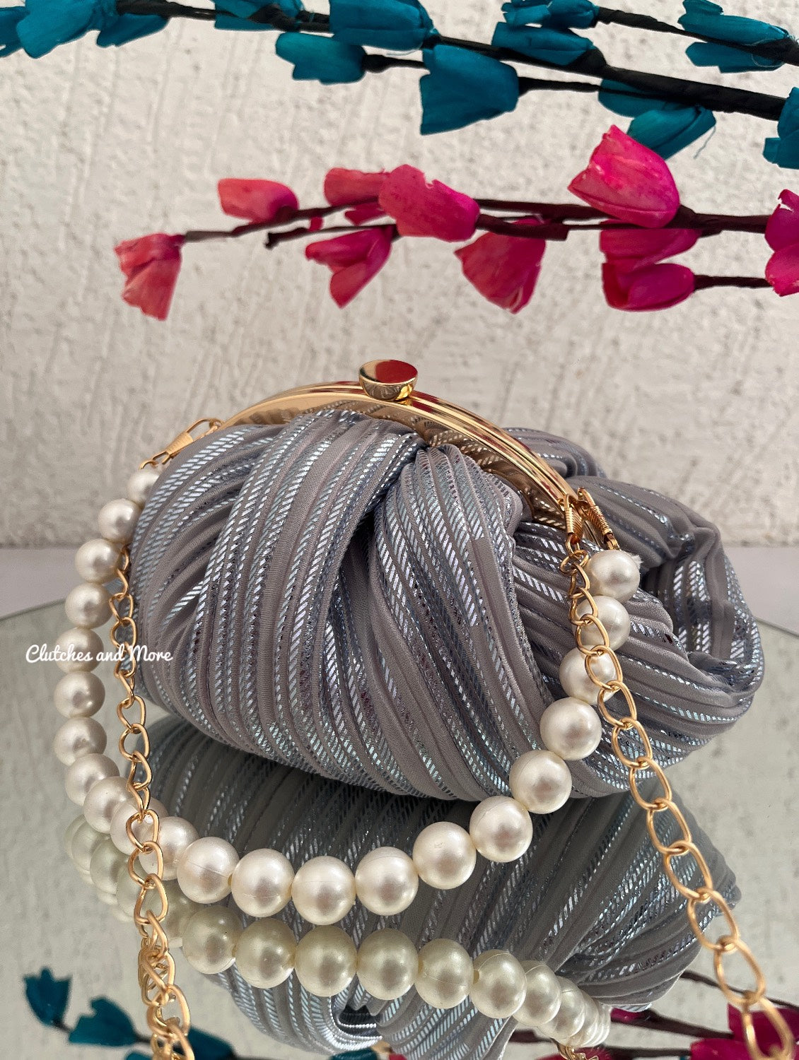 Crush Batua bag Silver