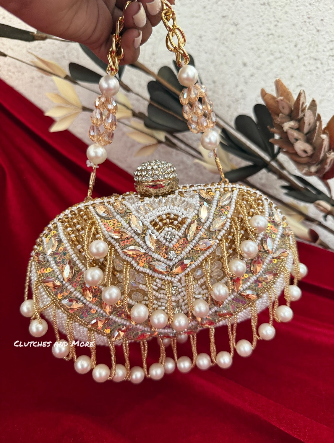 Khwaab Pearl capsule clutch Gold White