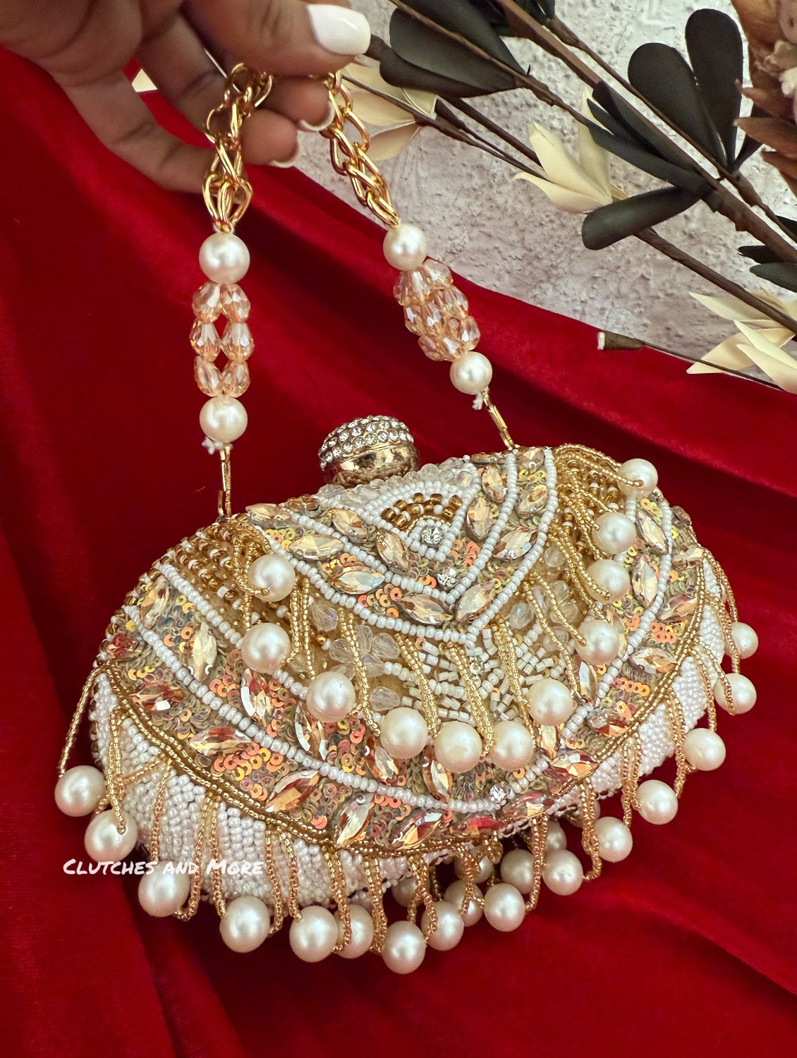 Khwaab Pearl capsule clutch Gold White