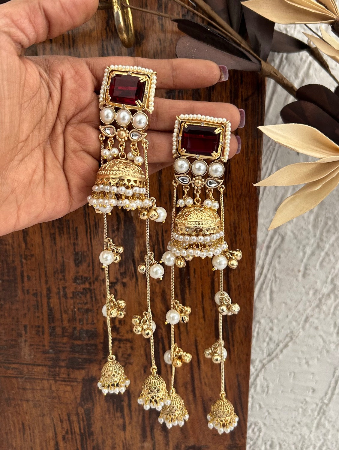 Shikara Earrings Maroon Gold
