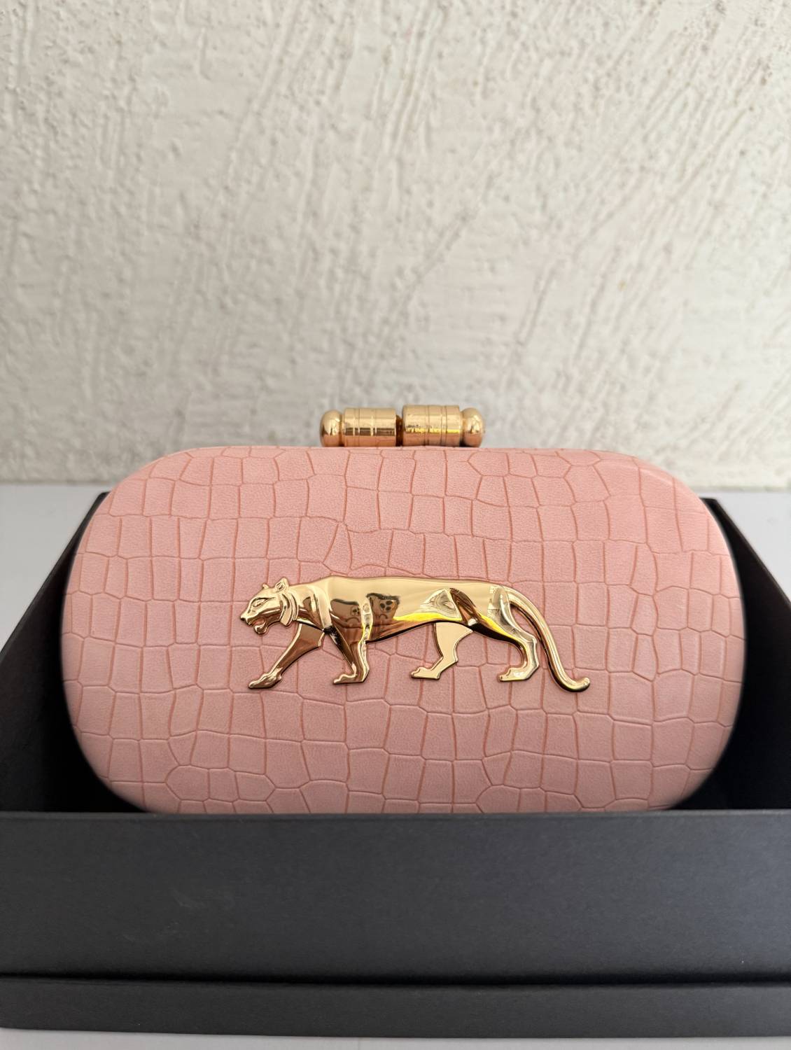 Sabya Pink Croco Textured