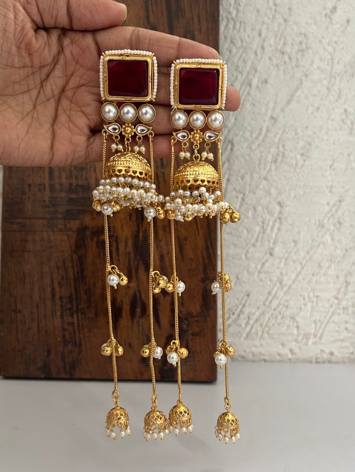 Shikara Earrings Deep Red Gold