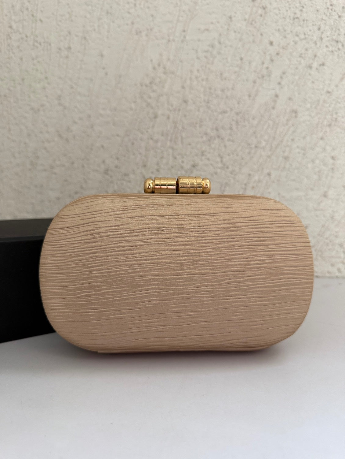 Sabya Ivory Textured