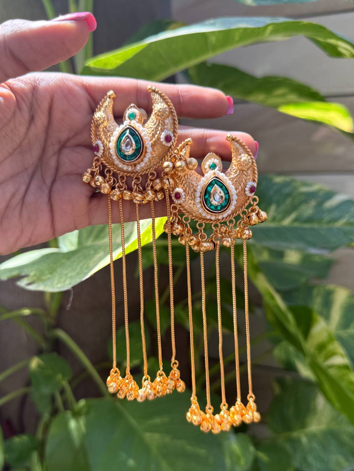 Rang-e-Chand Earrings