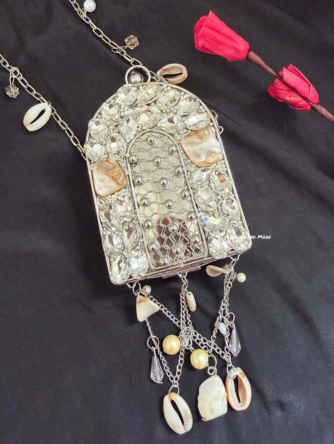 Brass Mother of pearl for wedding India - Clutches and more
