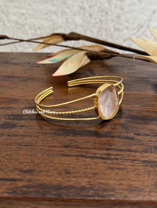 Naksh Hand Cuff