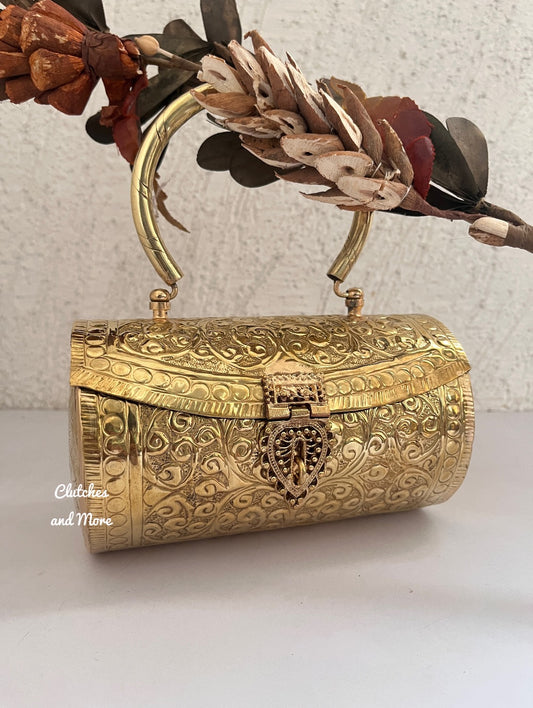 Cylindrical brass clutch Gold