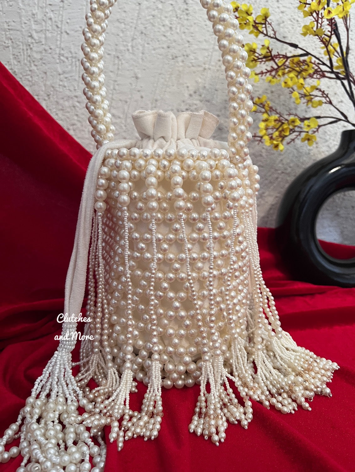 Snow White Pearl Bucket Bag