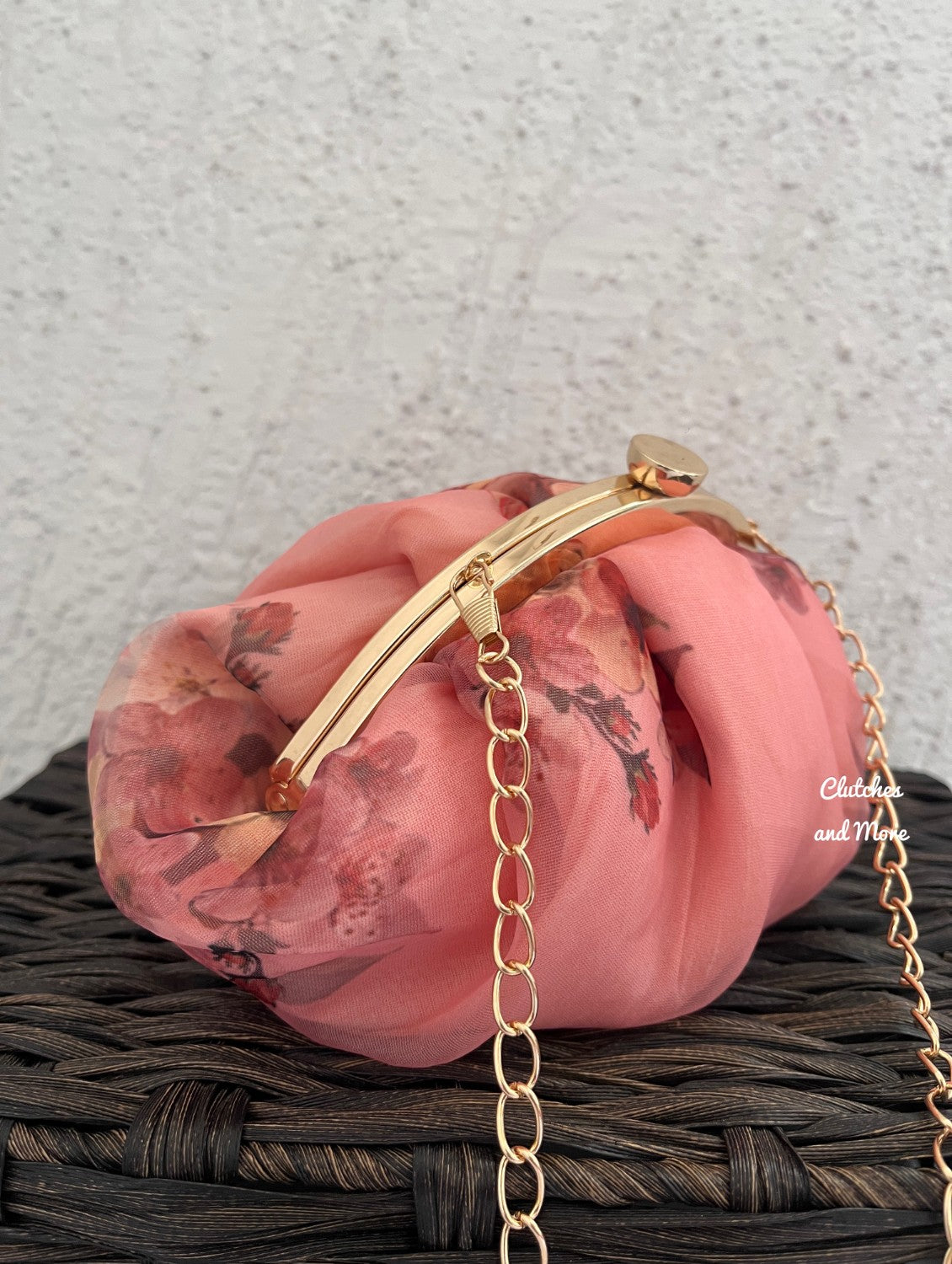 Floral Batua bag Peach