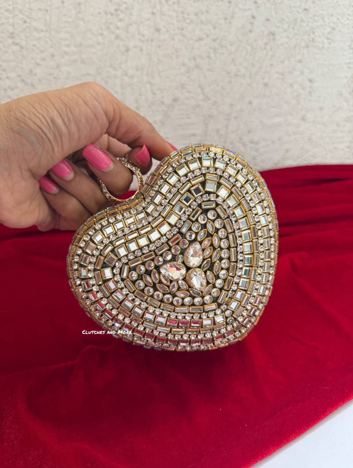Kiana Kundan Heart Clutch Mini Nude Gold