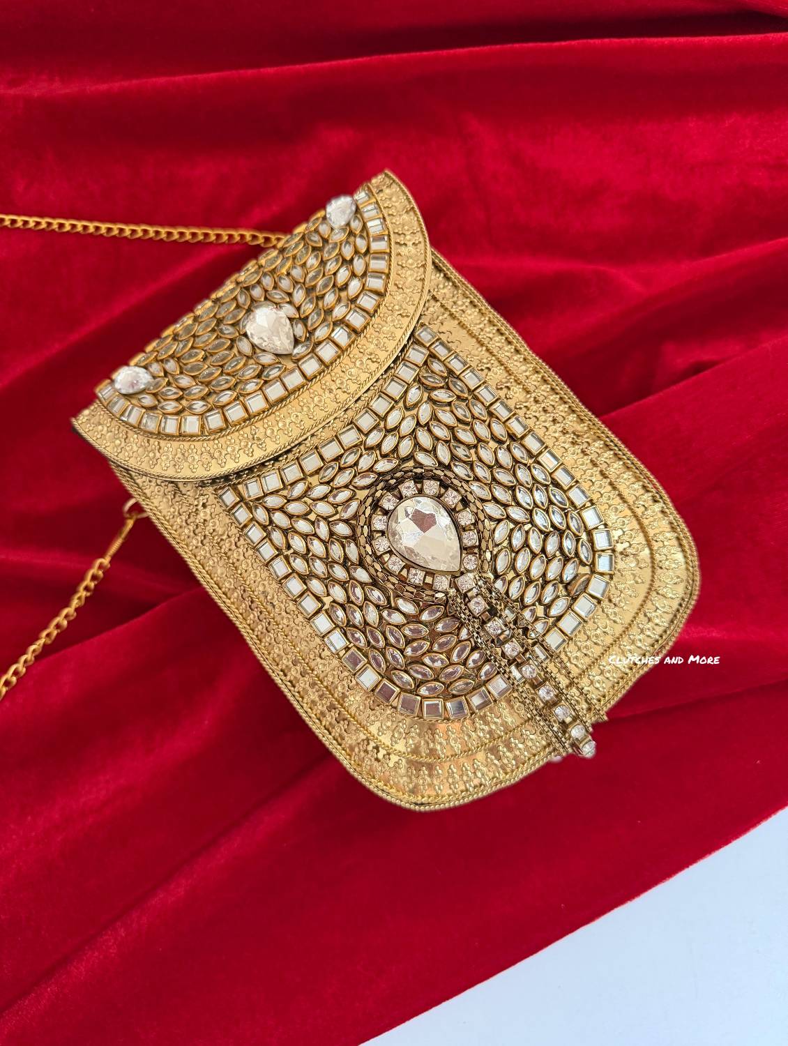 Kasika Kundan Brass Mobile Clutch
