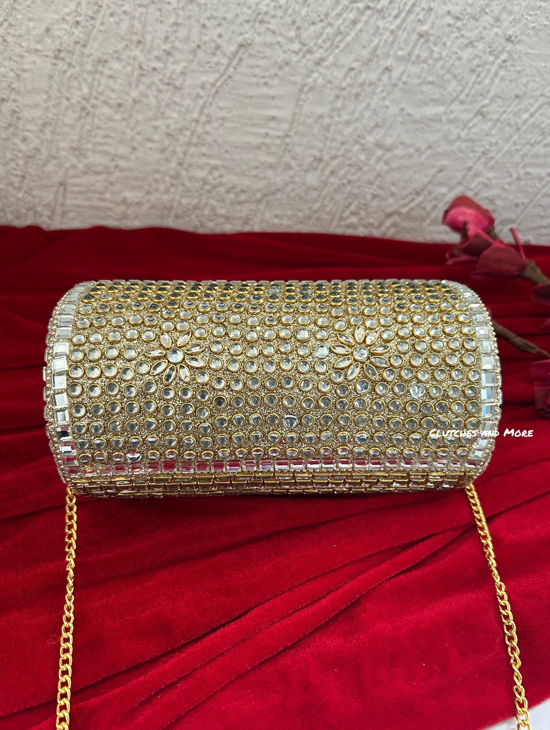 Kasika Kundan Brass Clutch Cylindrical