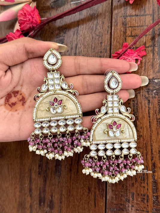 Jaanvi Chandbalis Lavender