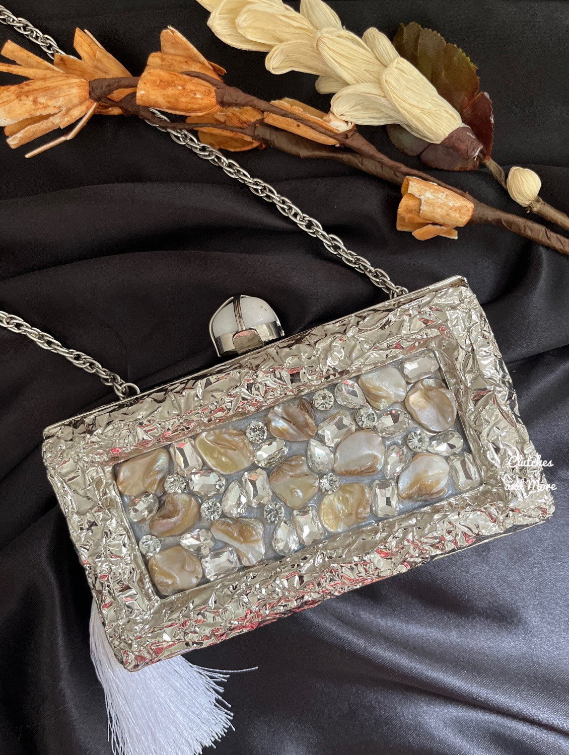 Mother of pearl luxury  silver clutch with tassel