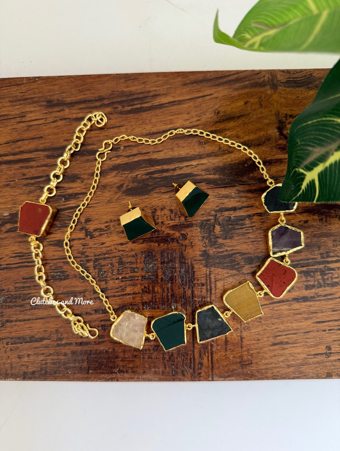 Taraakshi Multitone Choker Set