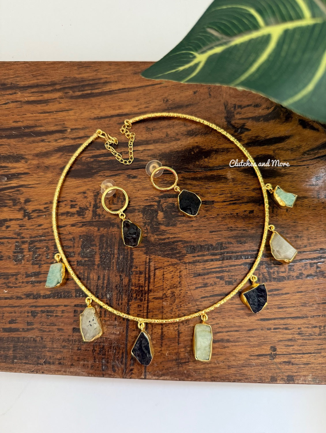 Ishana Choker Set Multicolored