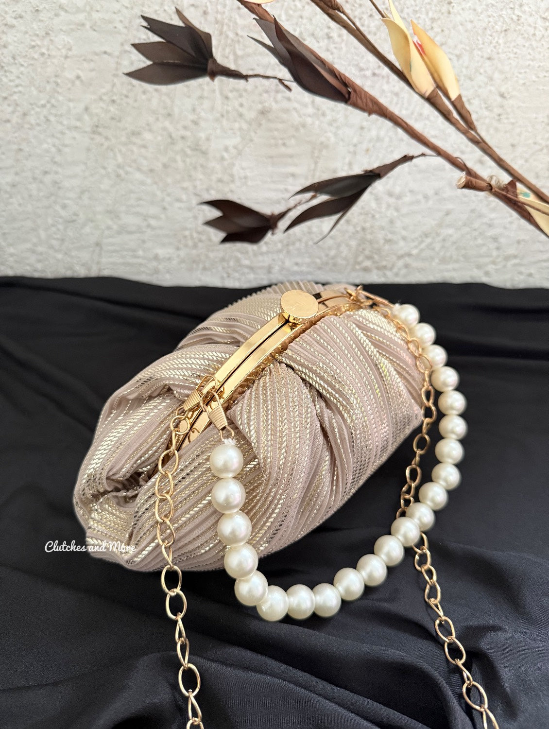 Crush Batua bag Gold