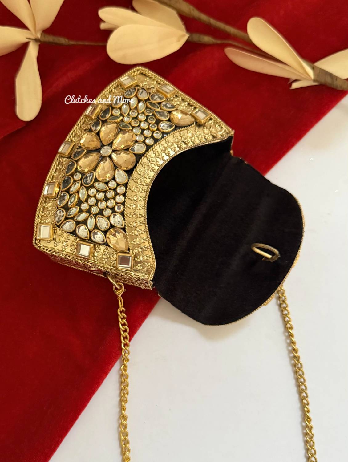 Kasika Kundan Brass Clutch Mini