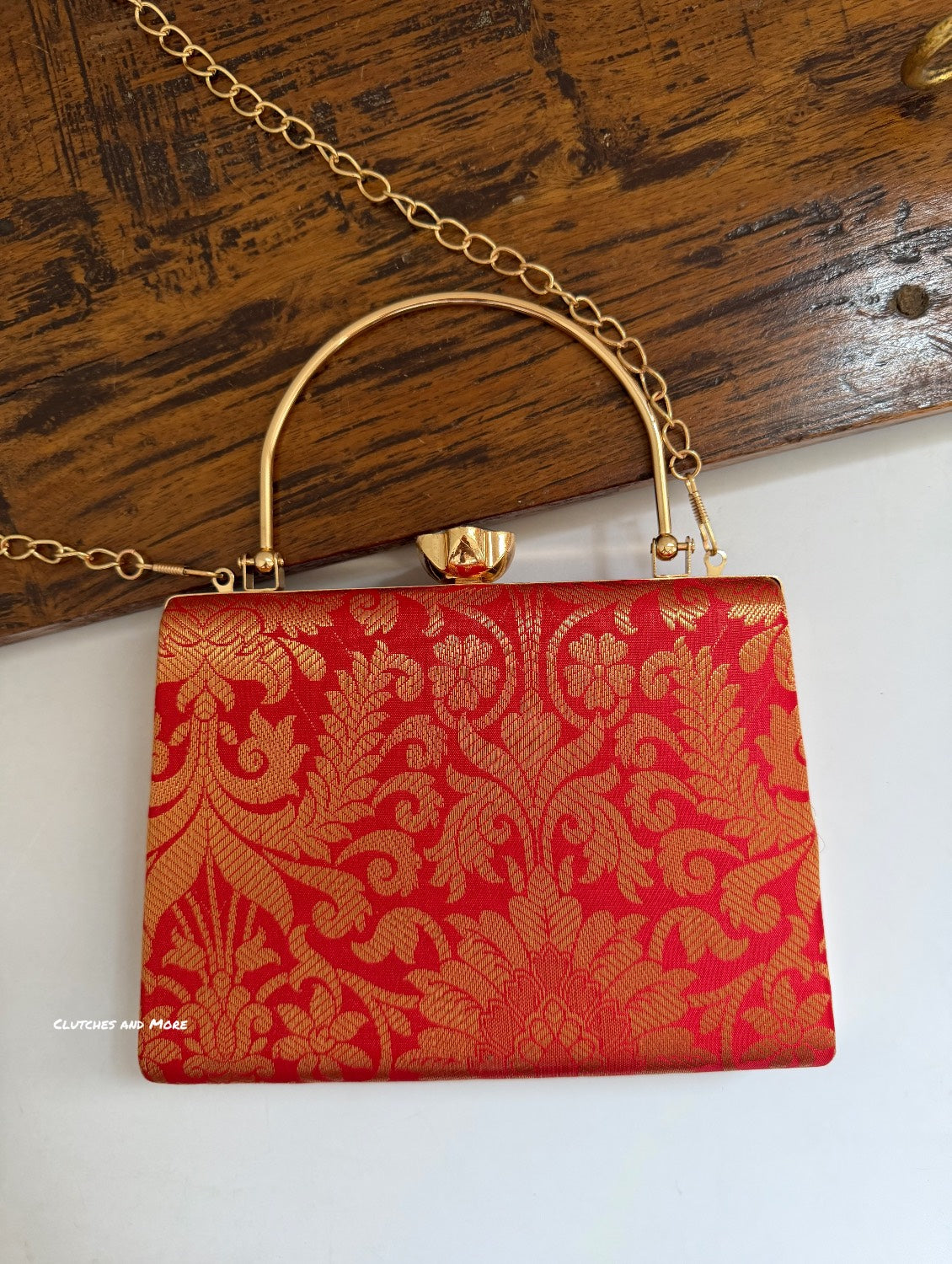 Hoor Banarsi Clutch Red