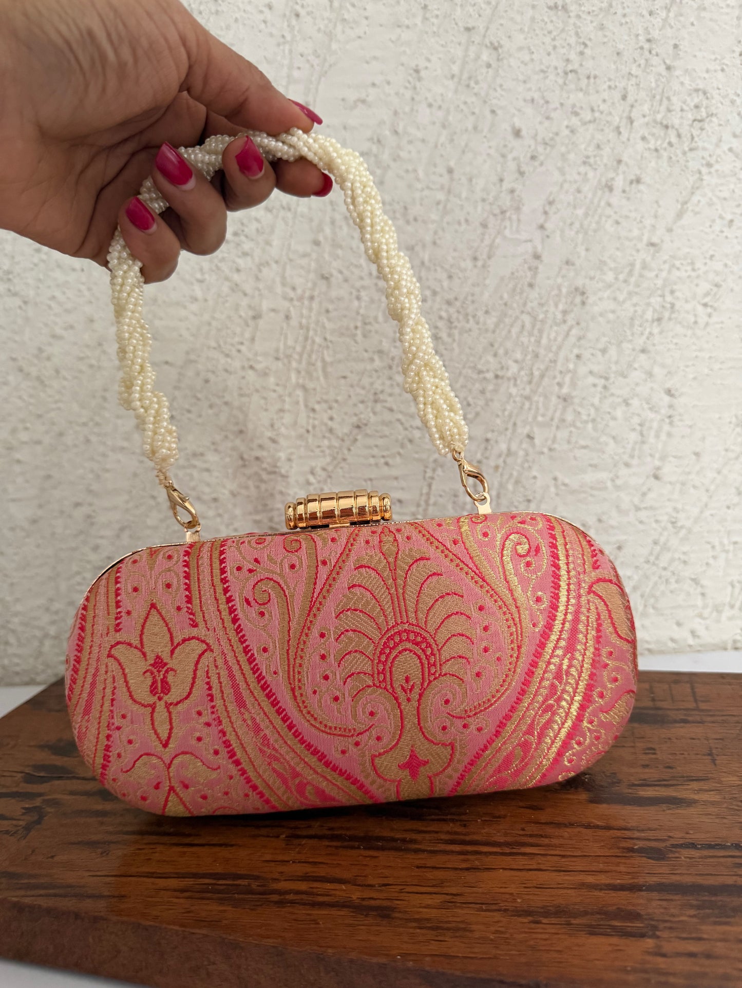 Adaa Banarsi Clutch Pink