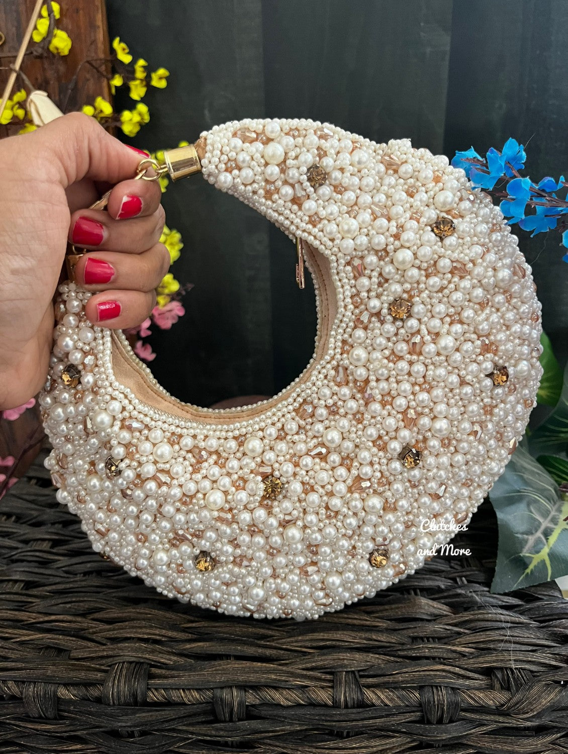 Pearl Chand Clutch